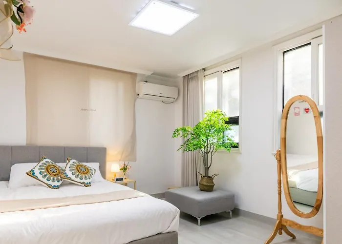 Villa 7호선5분,신사 가로수길10분,코엑스 차로10분,강남,논현,학동역,넓은2room,3qbed Seoel