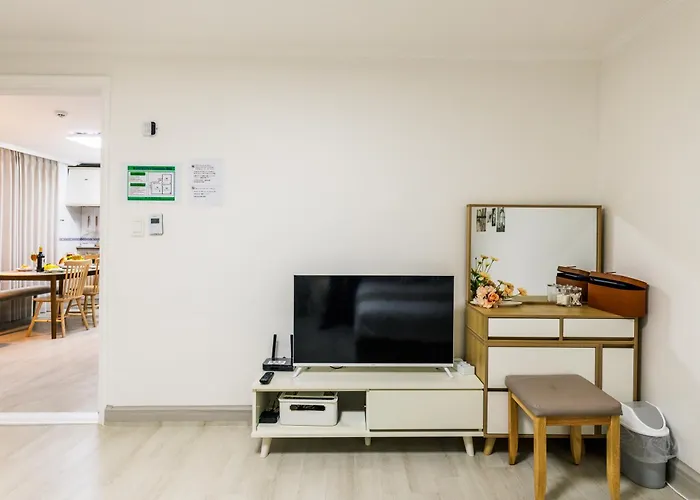 Villa 7호선5분,신사 가로수길10분,코엑스 차로10분,강남,논현,학동역,넓은2room,3qbed Seoel