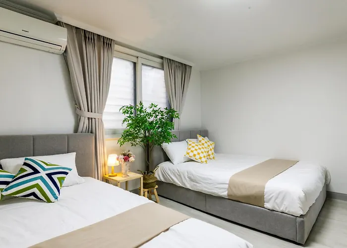 Villa 7호선5분,신사 가로수길10분,코엑스 차로10분,강남,논현,학동역,넓은2room,3qbed Seoel
