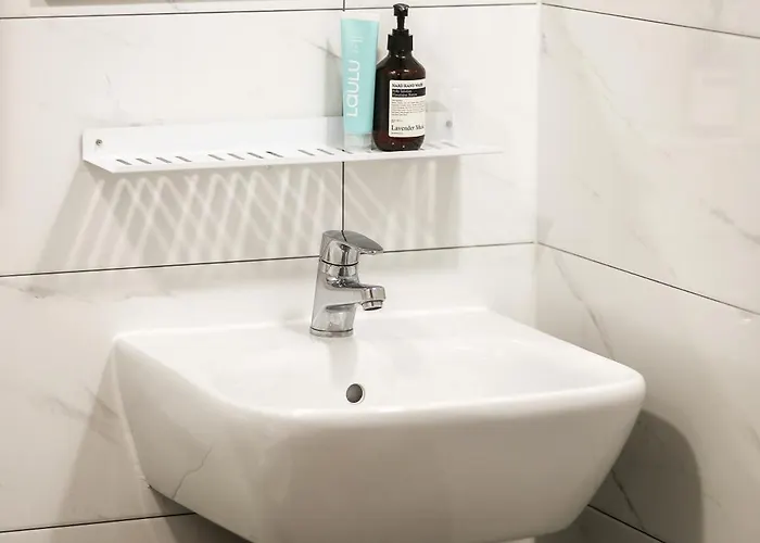 Villa 7호선5분,신사 가로수길10분,코엑스 차로10분,강남,논현,학동역,넓은2room,3qbed